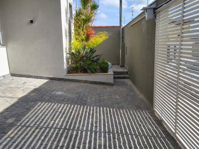 #32 - Casa para Venda em Contagem - MG
