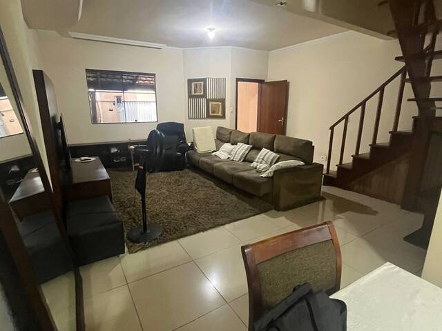 Casa para Venda em Contagem - 4